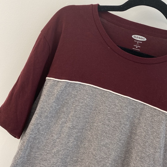 Old Navy Men’s soft wash colour black maroon and grey t-shirt - size XL - Picture 2 of 5